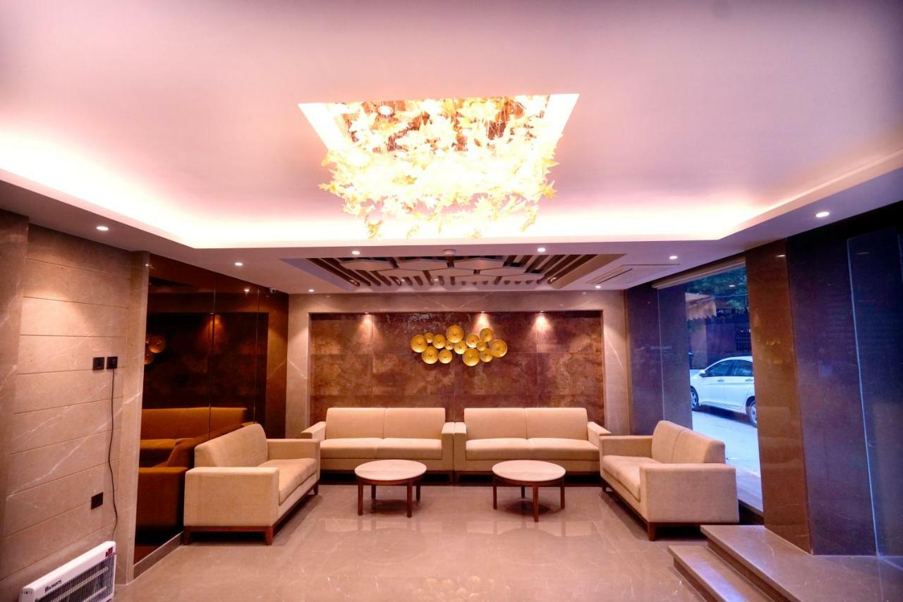 โรงแรมริตซ์ นิวเดลี ภายนอก รูปภาพ